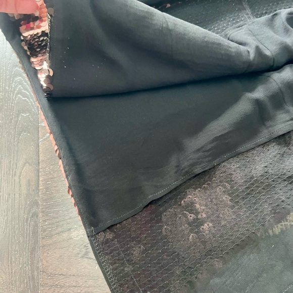 Zara Sequin Skirt in Rose Goldish Dark Maroon. - Picture 9 of 9